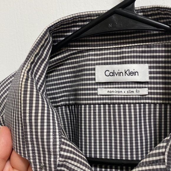Calvin Klein Mens Button Down Long Sleeve Non Iron Slim Fit Shirt - Picture 4 of 6